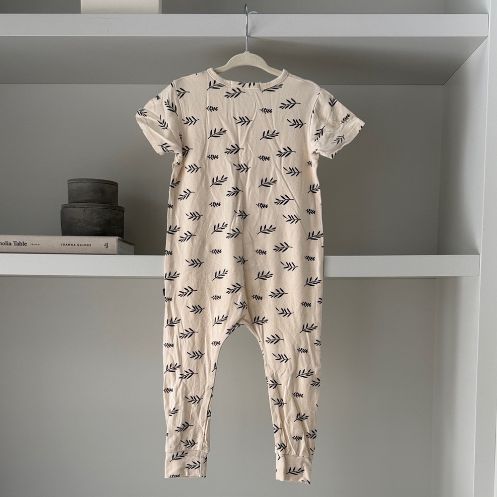 Jax + Lennon Cream Leaf-Print Kids One-Piece - Picture 7 of 8
